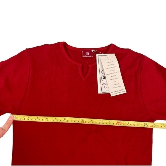 NWT vintage dead stock red v-neck cut out top with floral embroidery - Picture 5 of 9